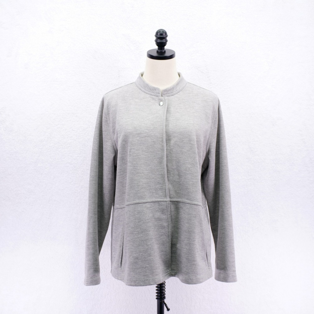 Weekends By Chico's -2- Gray Button Up Cardigan Jacket Polyester Cotton Rayon Sp